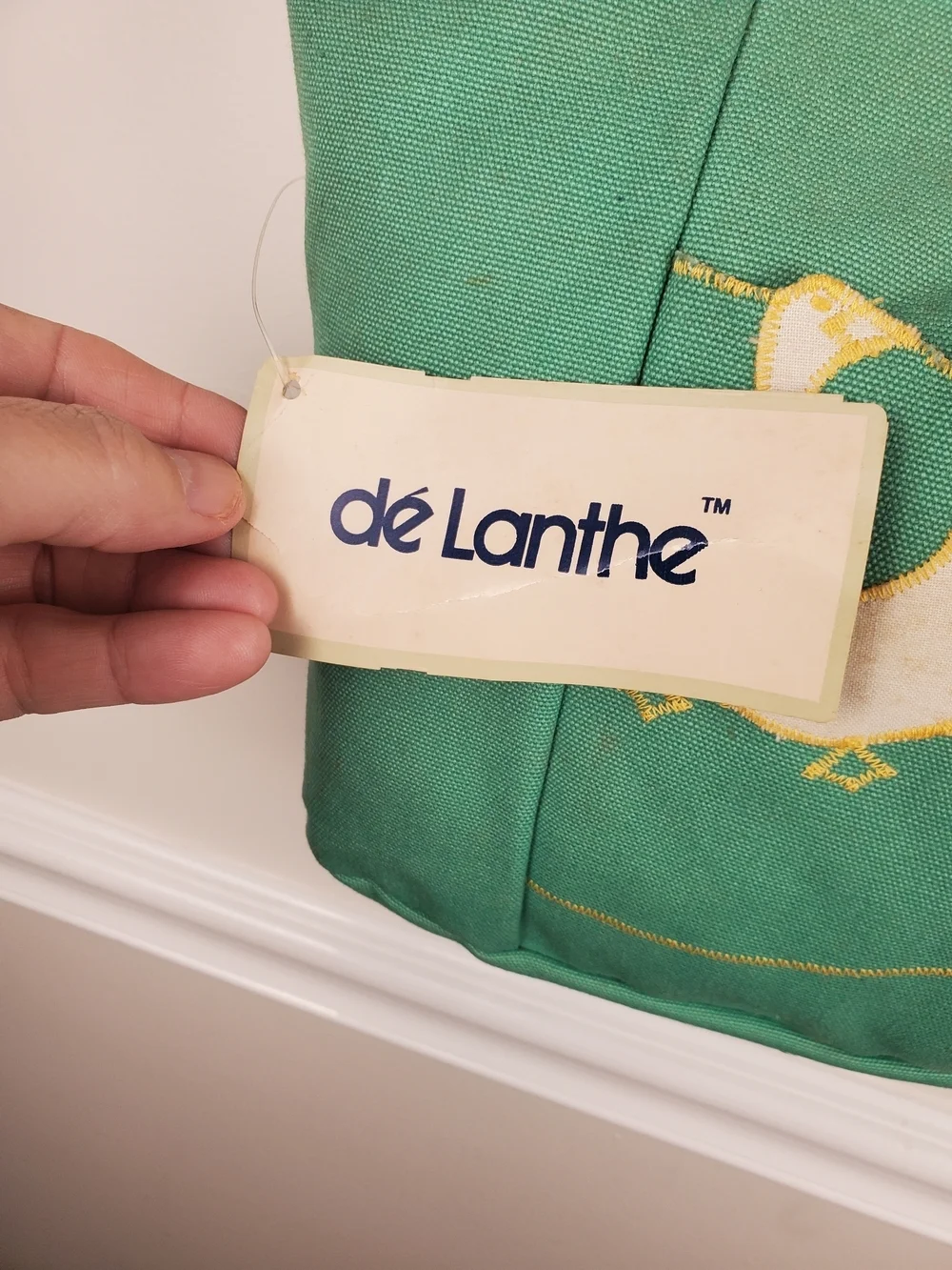 Vntg deLanthe Green Canvas Geese Hobo Bag. New with tags.